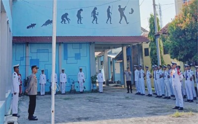 POLICE GO TO SCHOOL HADIR DI SEKOLAH KAMI